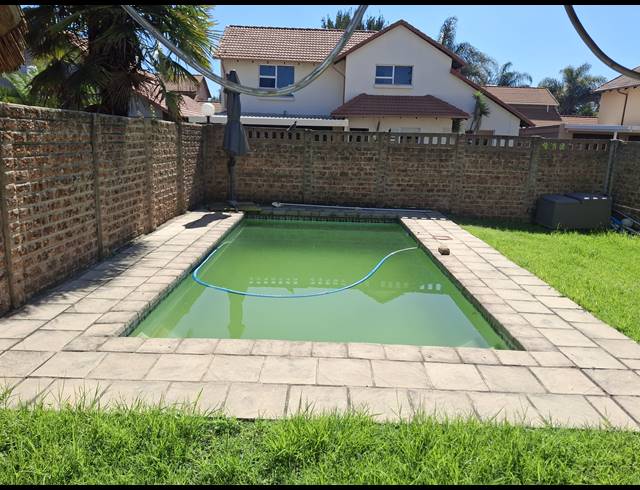 4 BEDROOM FREEHOLD FOR SALE IN RAVENSWOOD